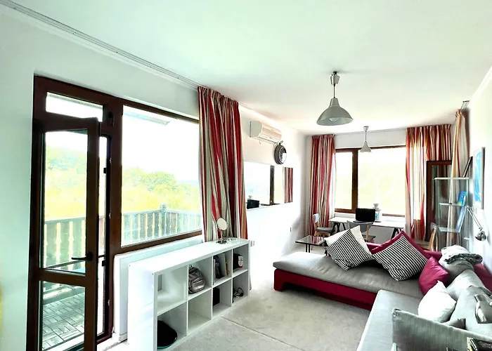 Apartamento Arkutino